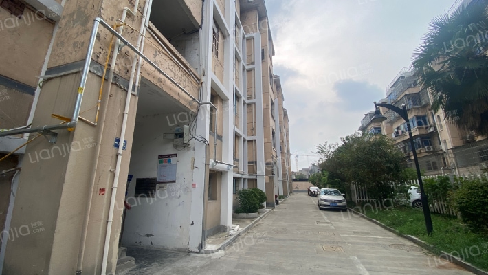 东藩小区外景图