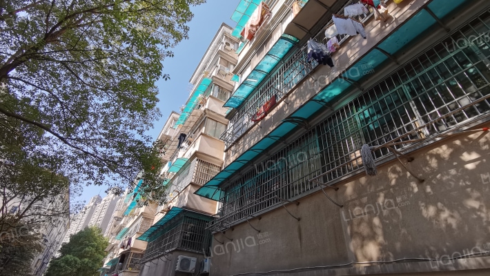 城建局宿舍外景图