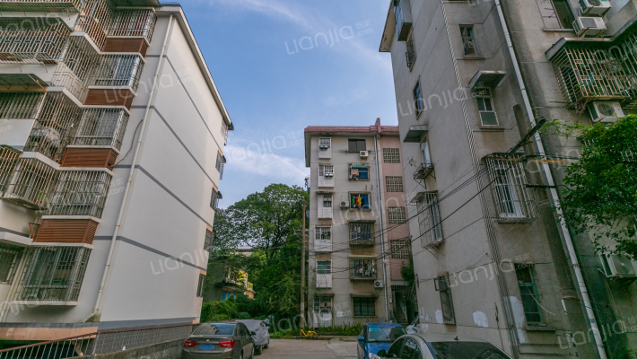 建设印刷厂宿舍区外景图