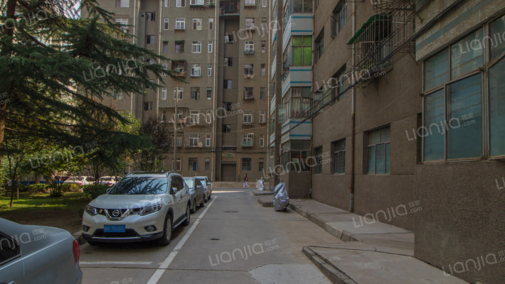 兰石安一小区外景图