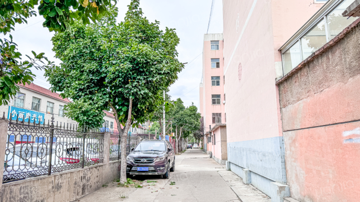 张家洼街道办事处教职工宿舍楼外景图