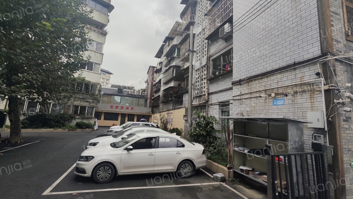 农行家属区外景图