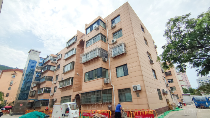 舜耕路56号外景图