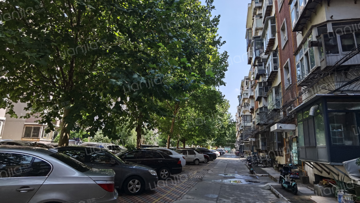 送变电宿舍外景图