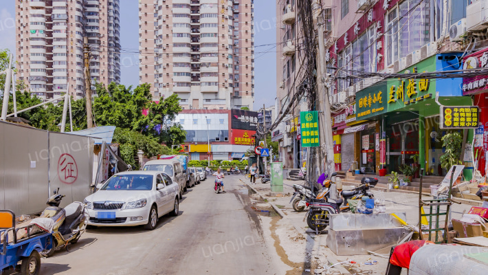 红星商住楼外景图