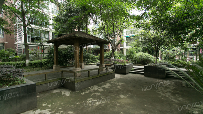 翰林南城外景图