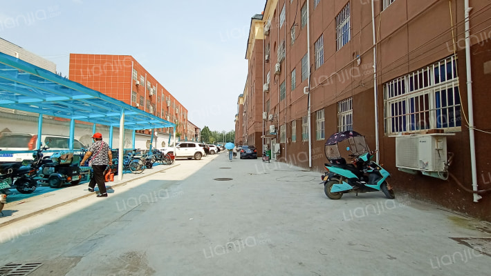 交通局地管所家属院外景图