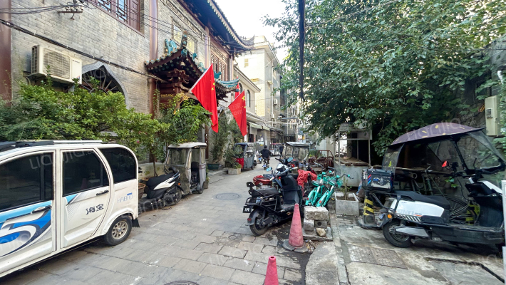 小学习巷外景图