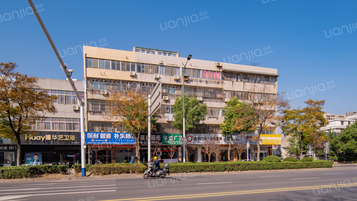 城西派出所宿舍楼外景图