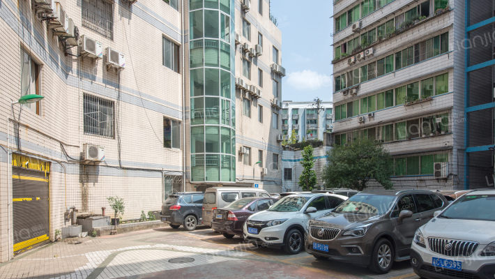 卫生局家属院外景图