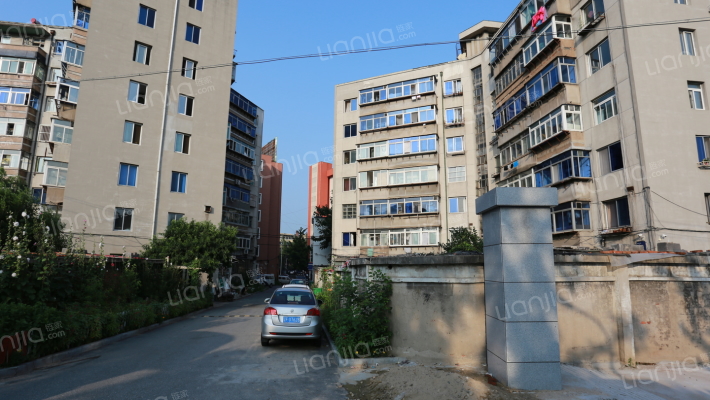 六纬路学区海华社区外景图