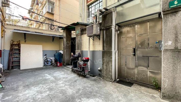 襄阳南路166弄外景图