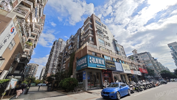 龙华花园一区外景图