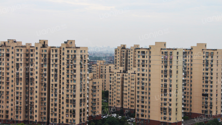 阳光逸城外景图