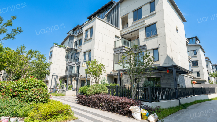 中南世茂江山里外景图