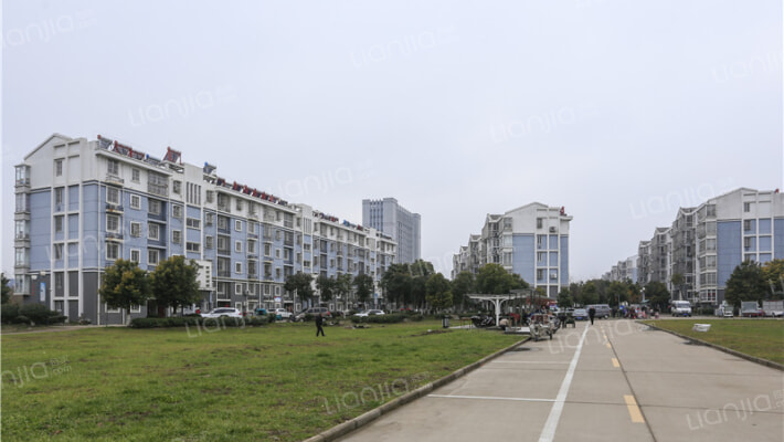 孙吴小区外景图