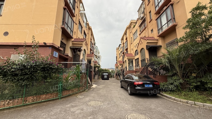 鑫益花园别墅区外景图