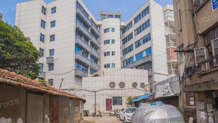 汇丰大楼外景图