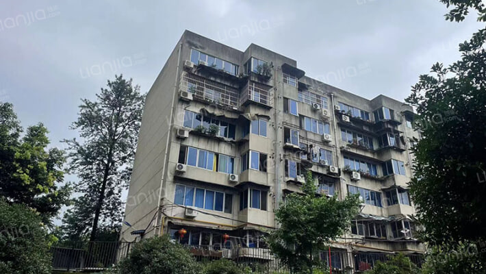 林科院宿舍外景图