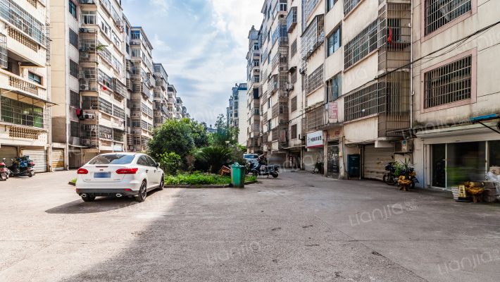 三江佳苑外景图