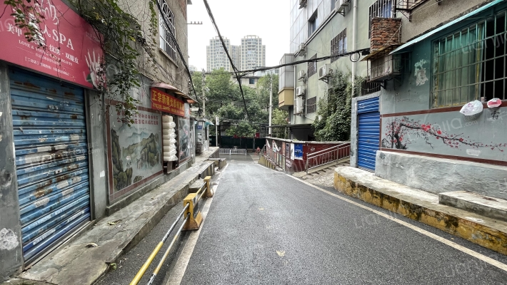 兴关路95号外景图