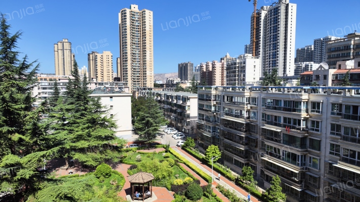 兰水小区外景图