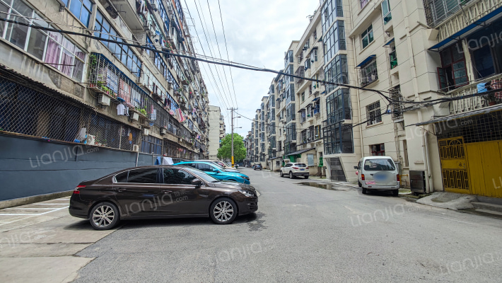 重型小区外景图