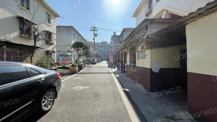 建设路11号外景图