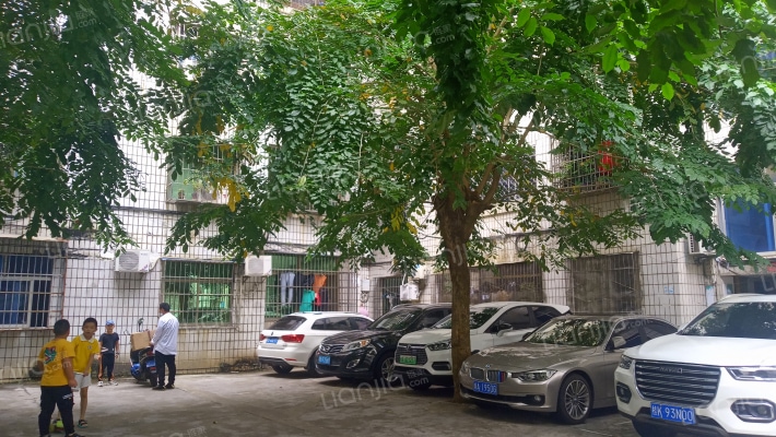 宏兴大厦外景图