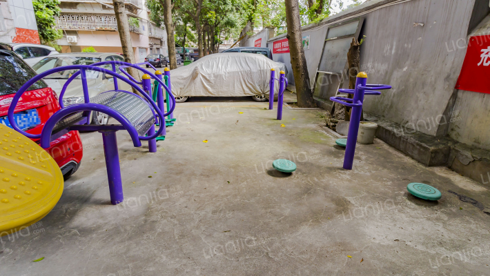 通湖新村外景图