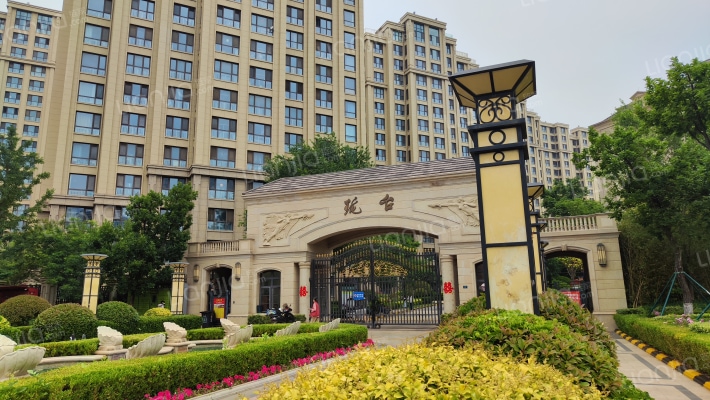 河岸首府外景图