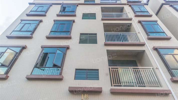 畔山兴业居外景图