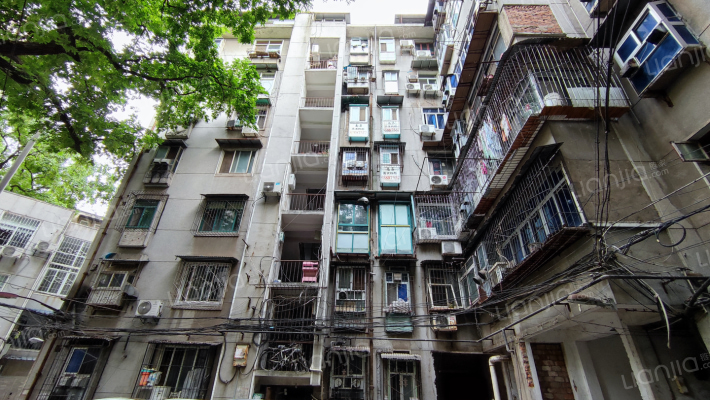 结合病防治宿舍外景图