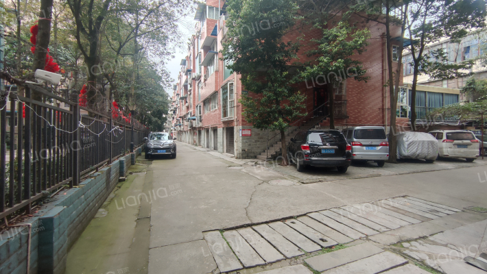 燃灯寺路124号外景图