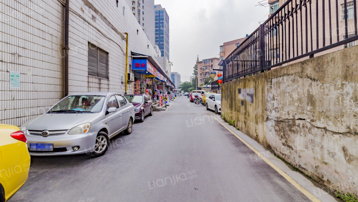 金港大厦外景图