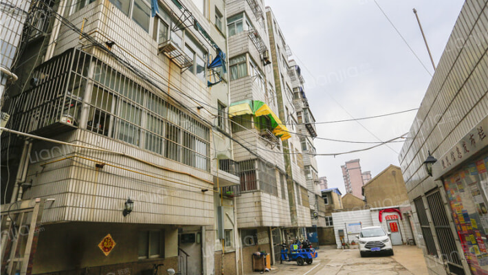 解放南路64号外景图