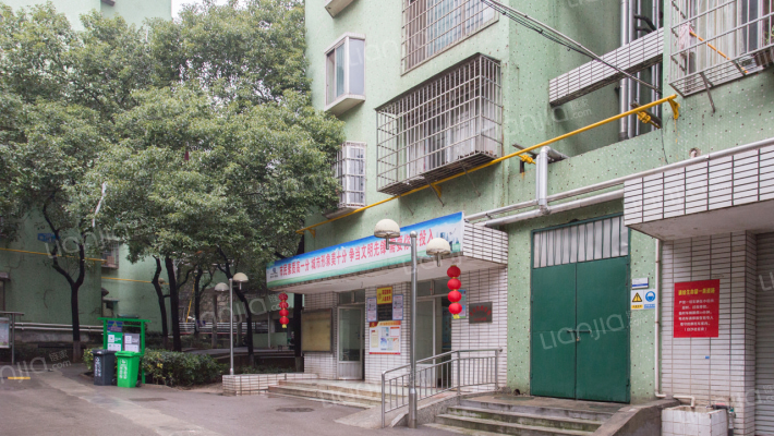 卷烟厂宿舍外景图