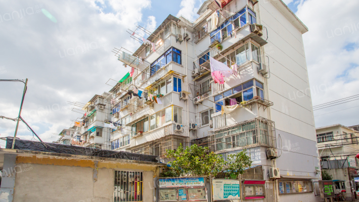 艾南小区外景图