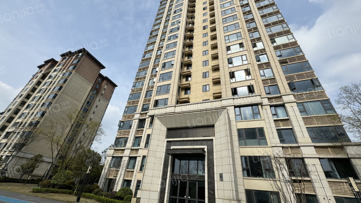 雍景澜庭外景图