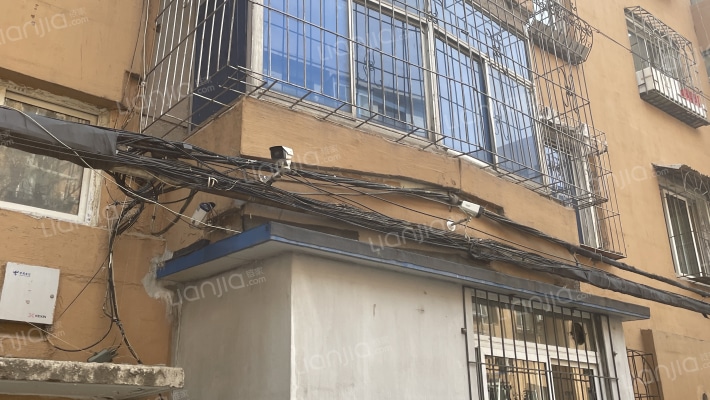 和平新村社区外景图