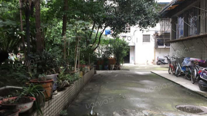 交警宿舍外景图