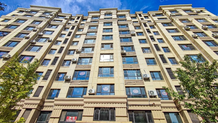 恒峰天泉小镇外景图