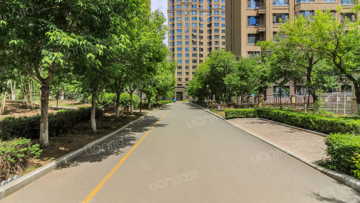 国信中央新城峯境一期外景图