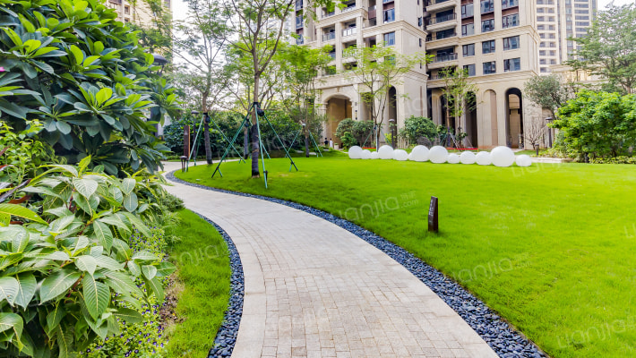 华发中央公园外景图