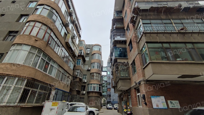 中科院地质局家属院外景图