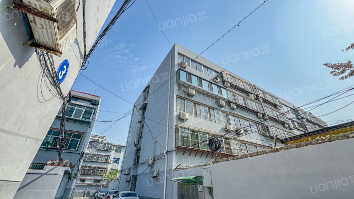 泰安市质量技术监督局宿舍外景图