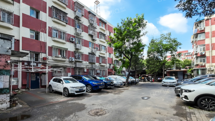 大钟寺甲13号院外景图