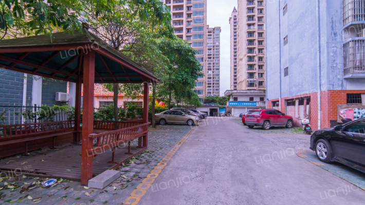 万缘公寓外景图