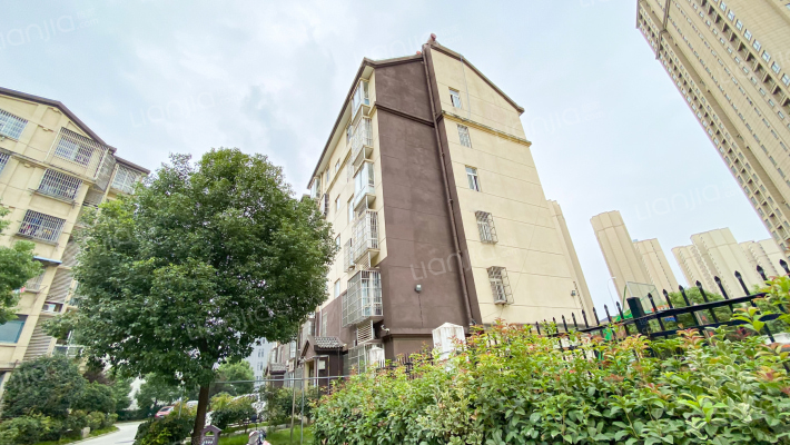 馆驿花园外景图