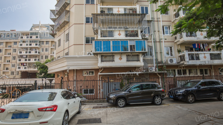 富豪花园外景图